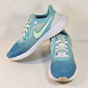 Nike‎ Revolution 5 D2N Kids Size 6Y Sneakers Low Aurora Green Shoes CW1410-300
